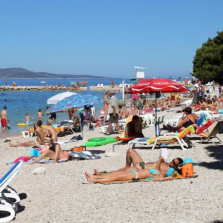 12211c * Makarska